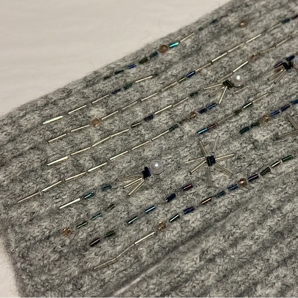 NWTS EMBELLISHED ARM WARMERS - Picture 9 of 10